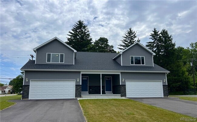 Building Photo - 1589 Center Rd