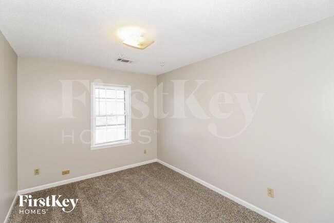 Building Photo - 145 Willow Bend Dr