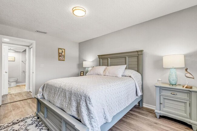 Building Photo - Available April 1st, 2026