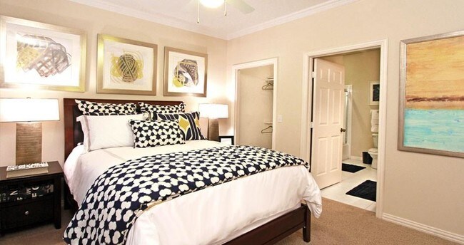 Building Photo - 824 Bering Dr