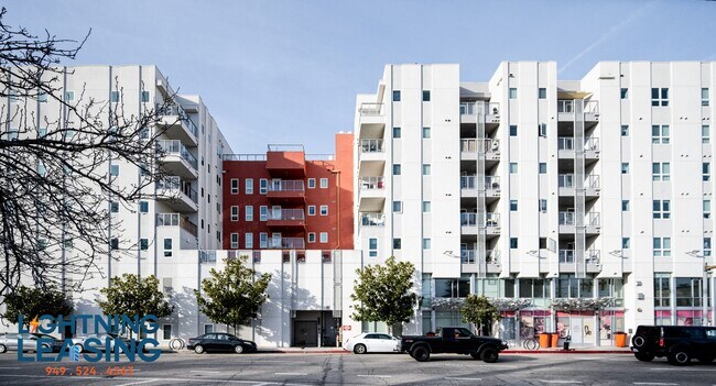 Building Photo - 11407 Chandler Blvd