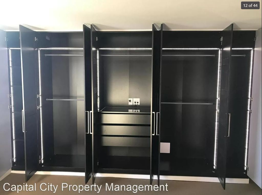 Building Photo - 700 Grand Ave