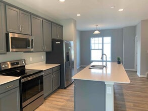 Building Photo - 3105 Bolton Square Blvd