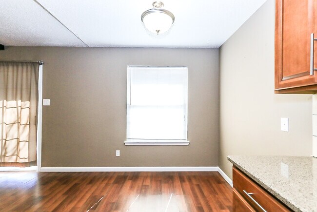 Building Photo - 6407 35th St