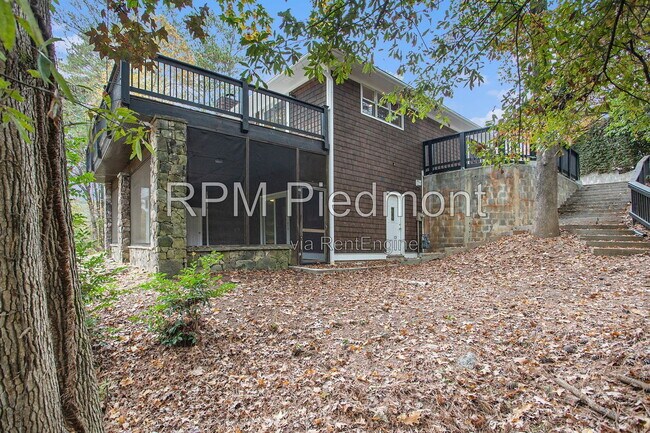 Building Photo - 630 Pine Point Trce