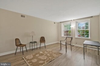 Building Photo - 2961 S Columbus St