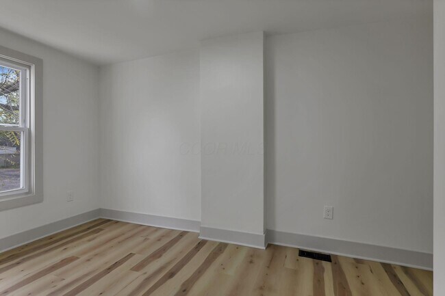 Building Photo - 2486 Findley Ave