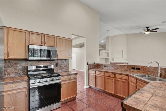 Building Photo - 7308 Rustic Meadow St