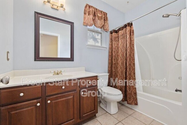 Building Photo - 414 Carriage Lake Dr