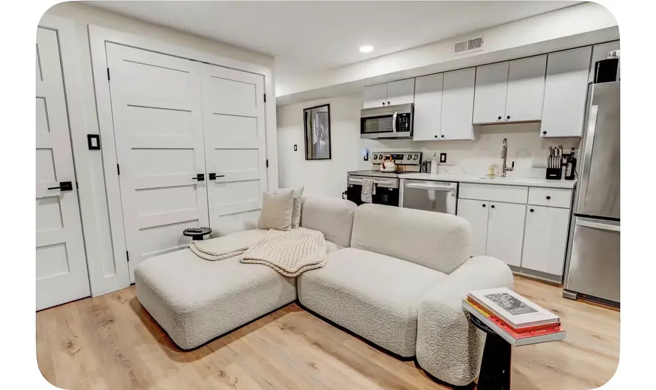 Building Photo - 8 Quincy Pl NE