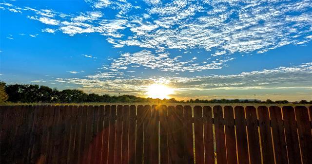 Building Photo - 704 Rivers Creek Ln