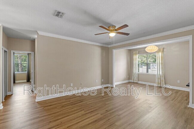 Building Photo - 130 Southern Pecan Cir
