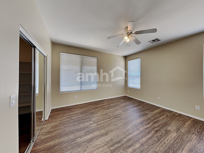 Building Photo - 10146 W Cordes Rd