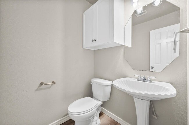 Building Photo - Newly Renovated Midlothian 4 bedroom