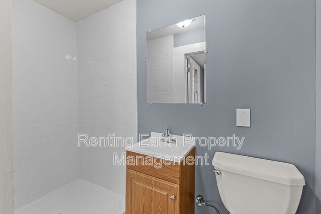 Building Photo - 2309 Eufaula Ave