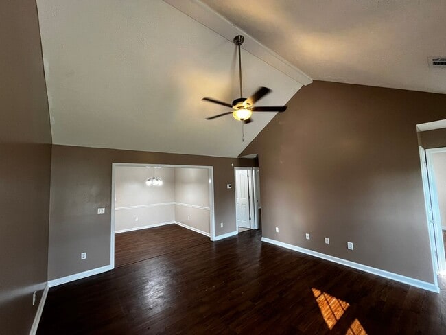 Building Photo - Beautiful Total Electric Home In Phenix Ci...