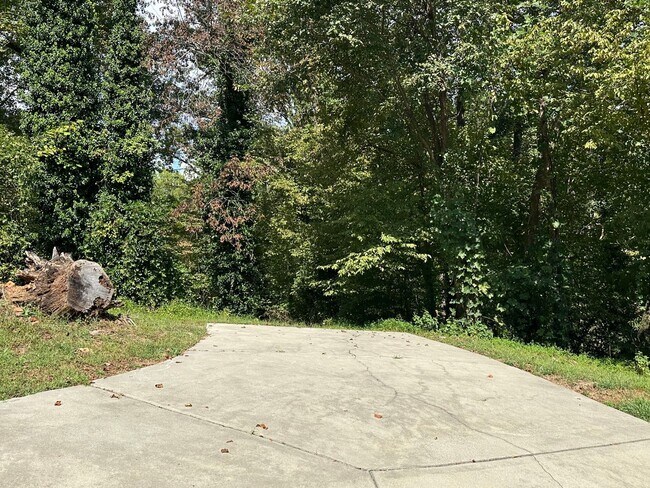 Building Photo - Atlanta Rental- Now Accepting Vouchers