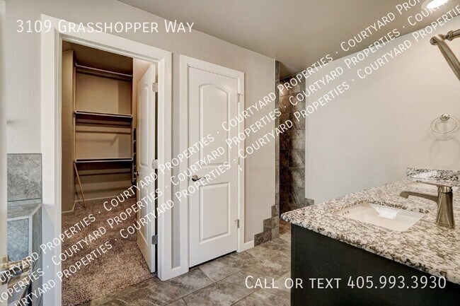 Building Photo - 3109 Grasshopper Wy