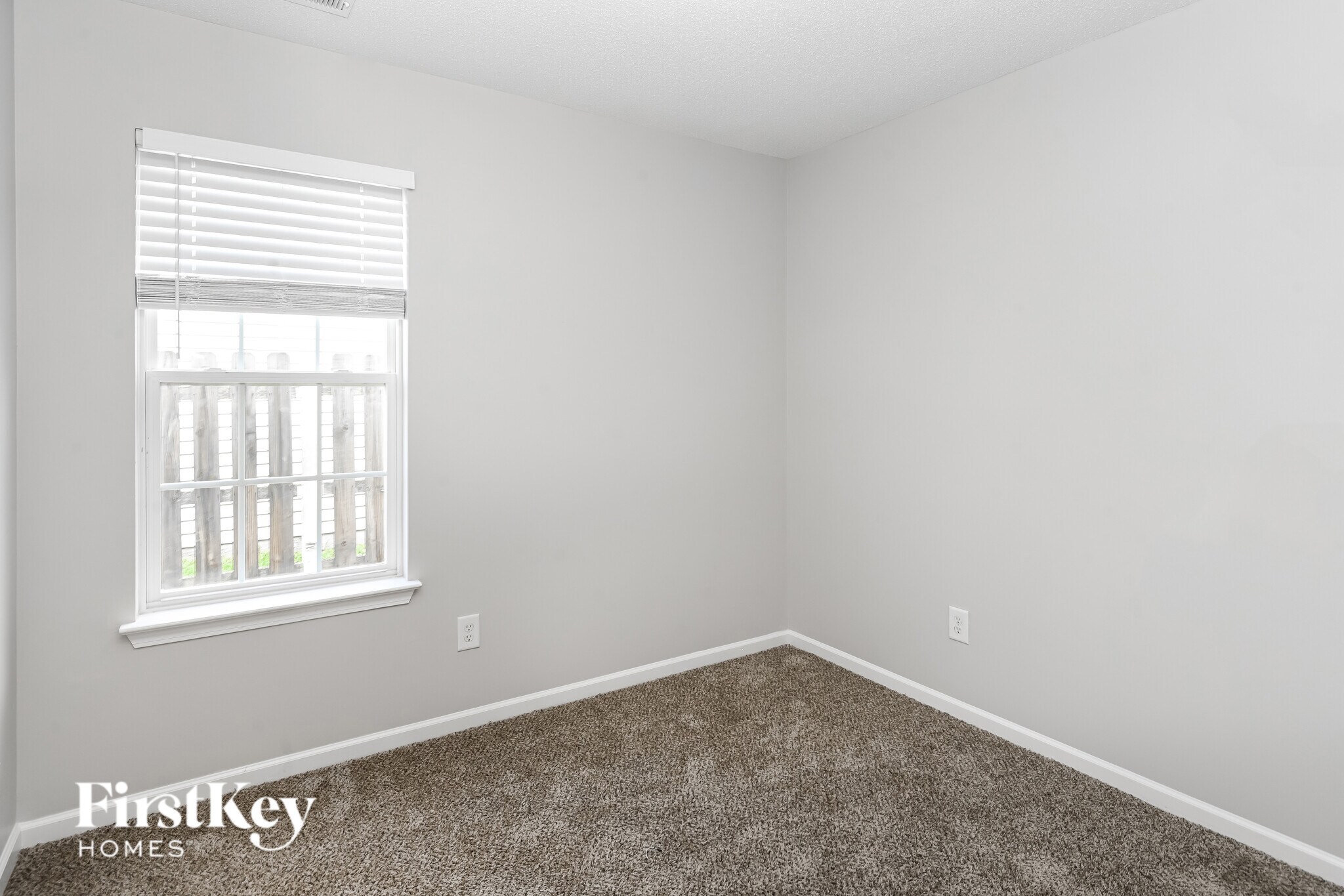 Building Photo - 1904 Duke Adam St