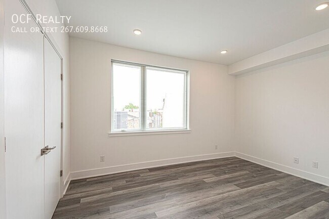 Building Photo - 1245 Ridge Ave