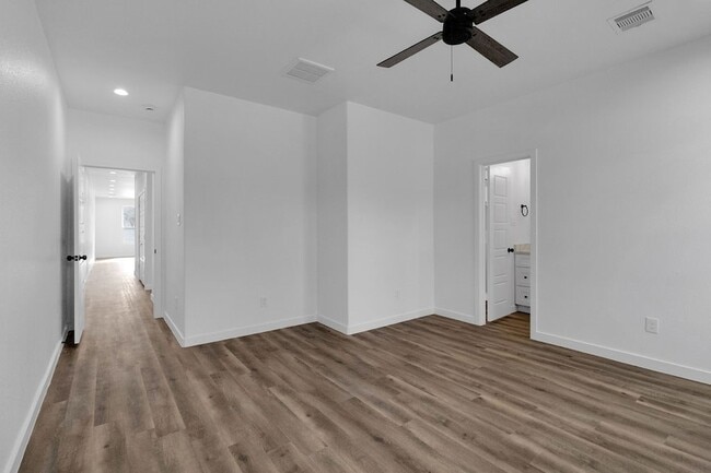 Building Photo - 106 Runnels St