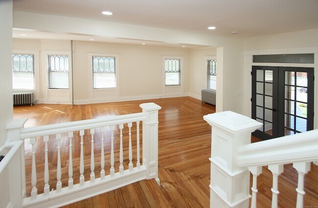 Building Photo - 62 Whitney St