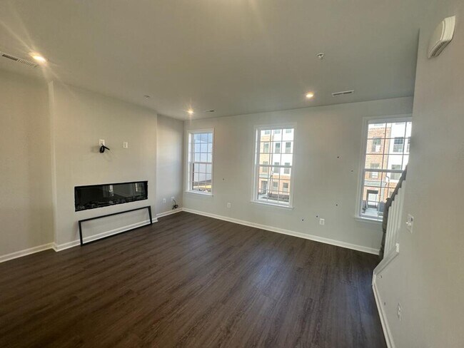 Building Photo - 13286 CoalField Station Ln, Midlothian, VA...