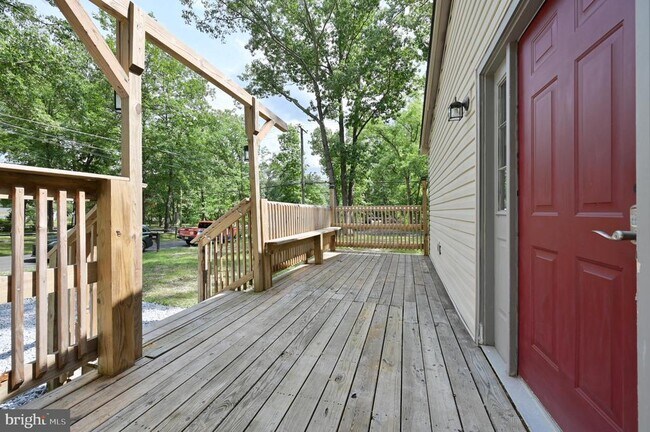 Building Photo - 2722 Sunset Ave