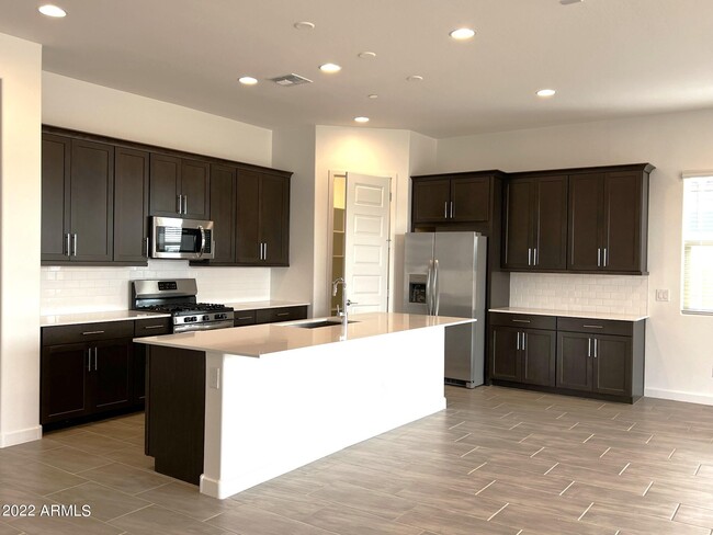 Building Photo - 12509 W Via Caballo Blanco