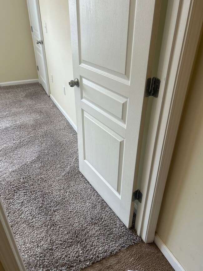 Building Photo - 02-202 KSK (Schutte)