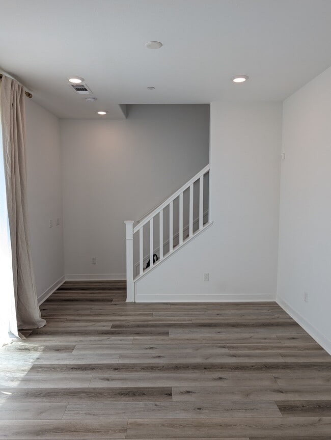 Building Photo - 27414 N Arborview Ln