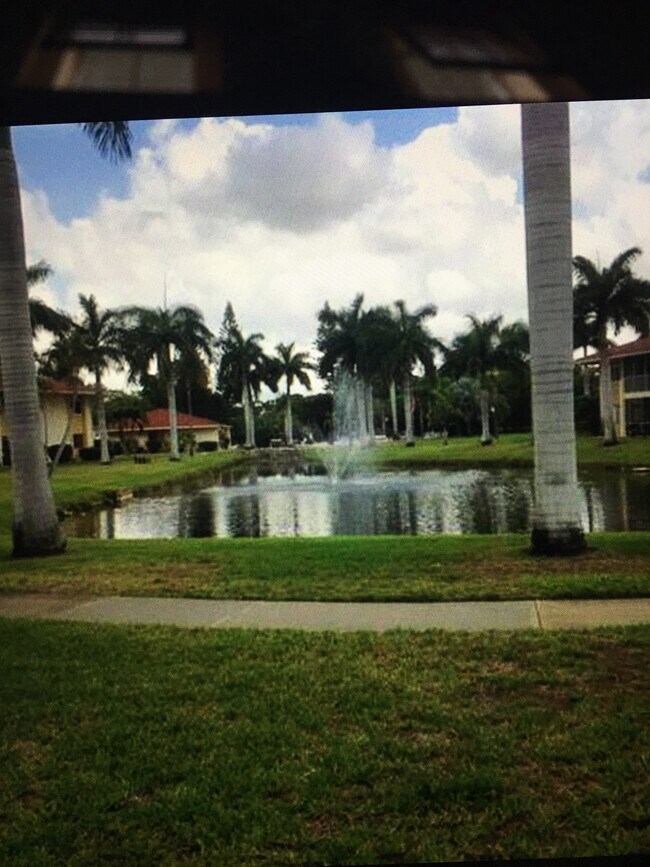 Walking trail - 6184 Michelle Way