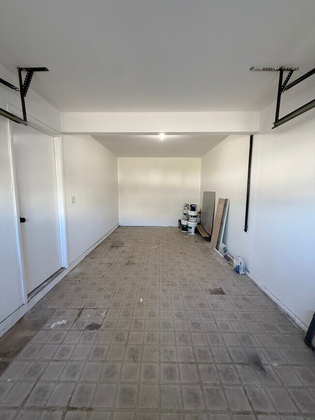 Building Photo - 1243 Whelan Pl