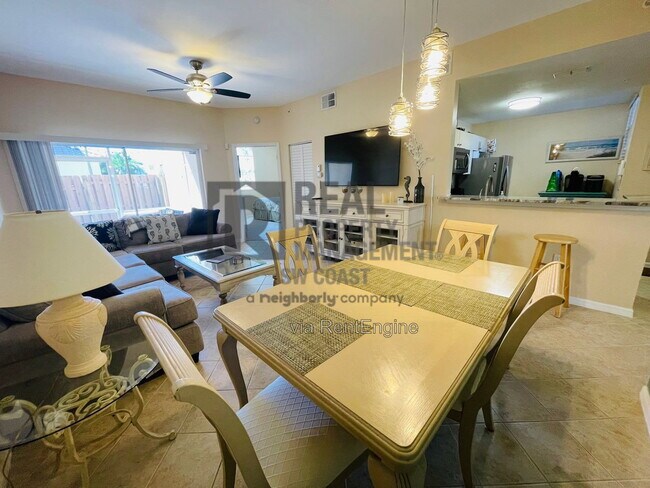 Building Photo - 15449 Bellamar Cir