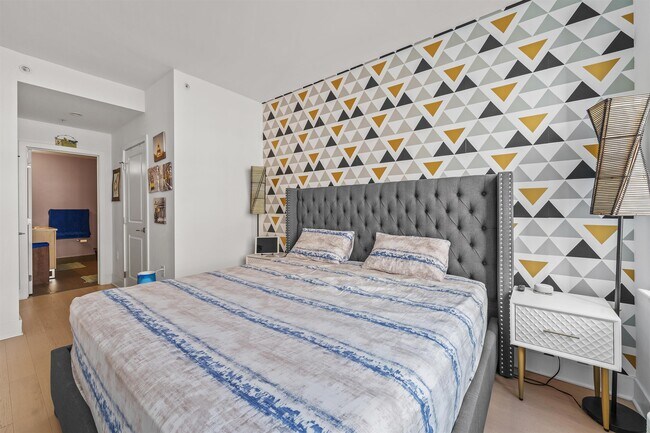 Building Photo - 1400 Hudson St