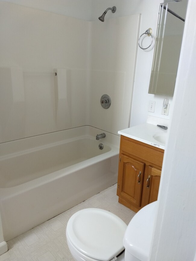 Building Photo - Two Bedroom Home! Fenced in yard! Pet Nego...