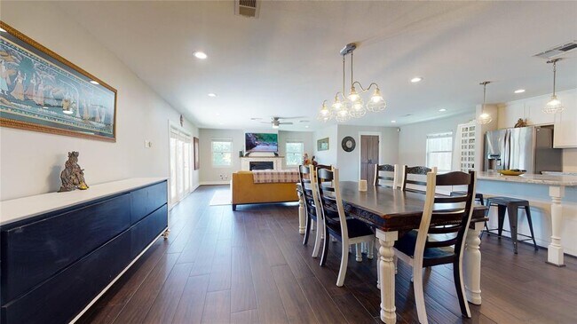 Building Photo - 3011 Larknolls Ln
