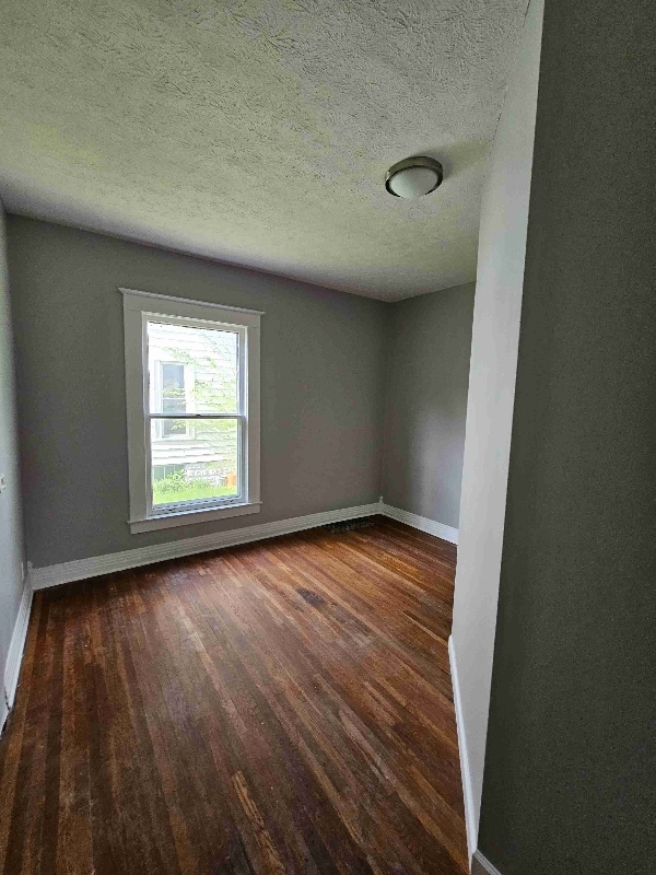 Building Photo - 312 S Nichols Ave