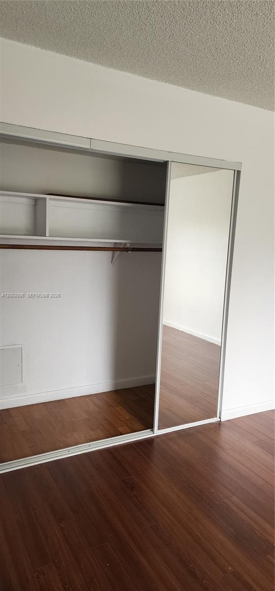 Building Photo - 500 NE 2nd St