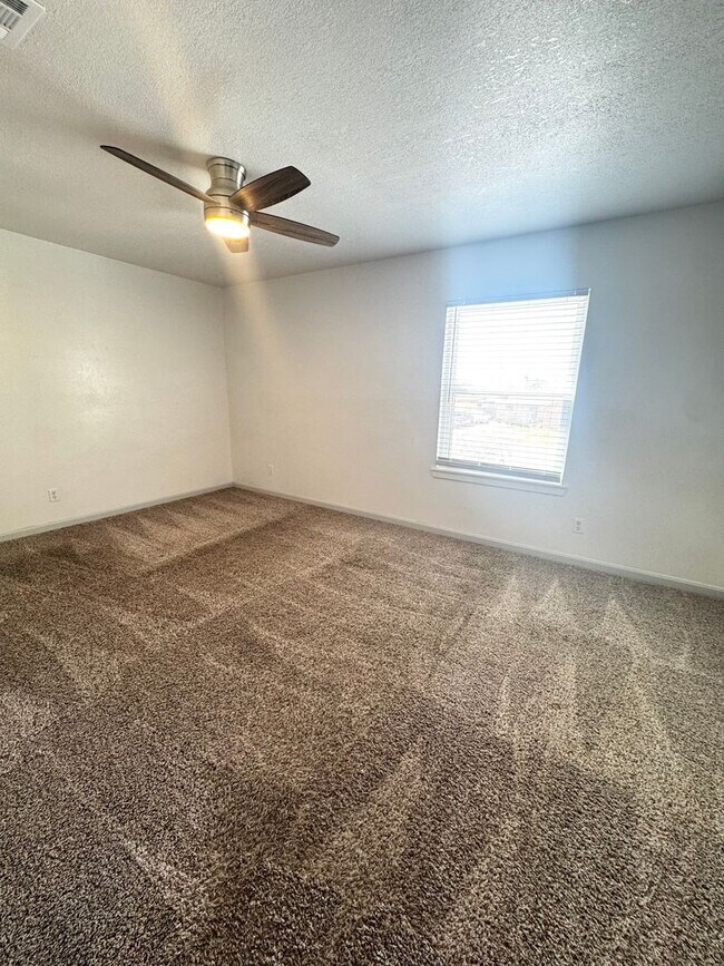 Building Photo - 4707 Shadylane Dr