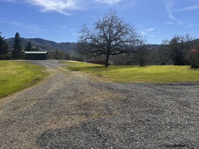 Building Photo - 6452 NE Dole Rd