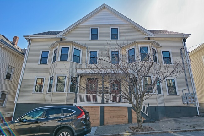 Building Photo - 83 Preston St