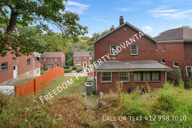 Building Photo - 2642 Mt Royal Rd