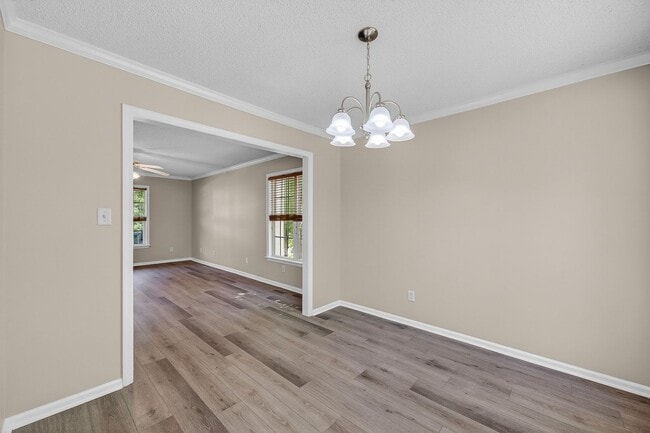 Building Photo - 4BR/2.5BA near Piney Green | Community Pool & Boat Access