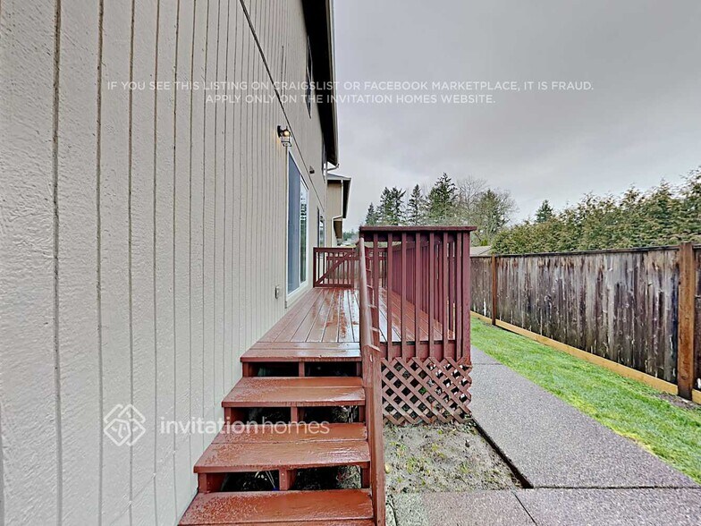 Building Photo - 1323 181st St Ct E