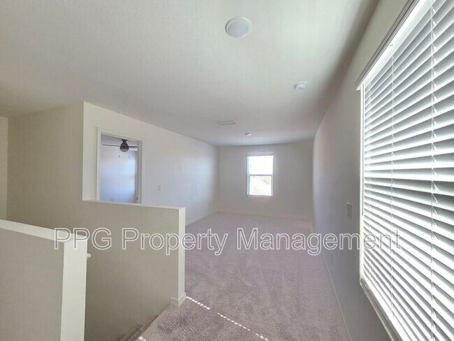 Building Photo - 20124 W Palo Verde Dr