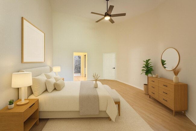 Building Photo - 2400 E Aragon Blvd