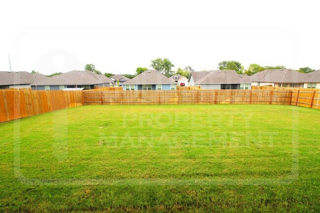 Building Photo - 1704 Cedrus Dr