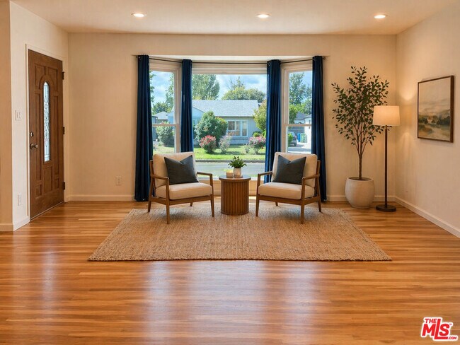 Building Photo - 17345 Hamlin St