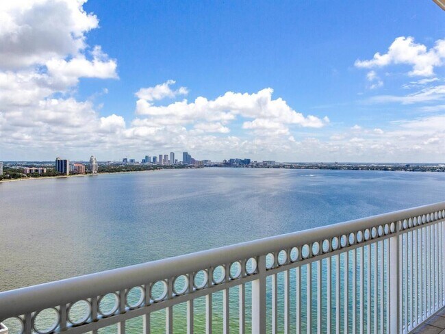 Building Photo - 3507 Bayshore Blvd